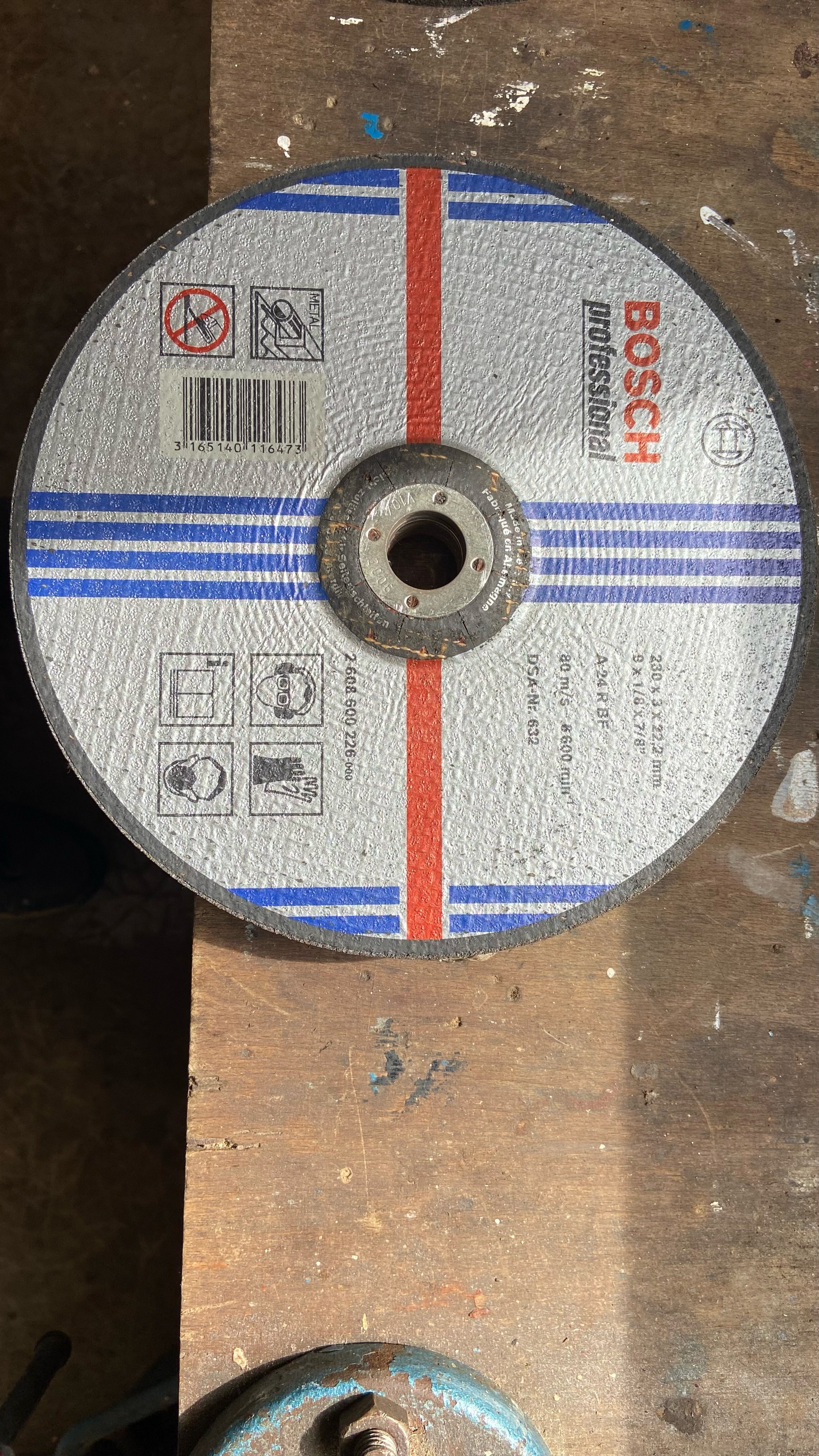 LOT DE DISQUES PIERRE ET METAL  NEUFS 10 Berric (56)