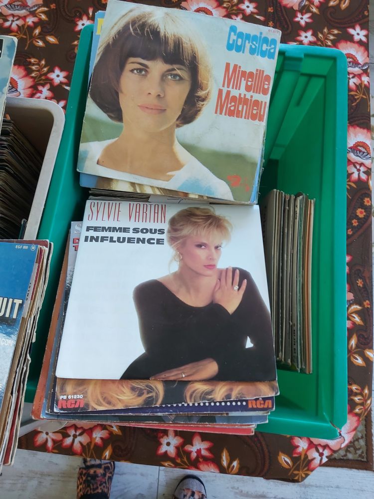  640 disques 45 tours 1 M�dis (17)