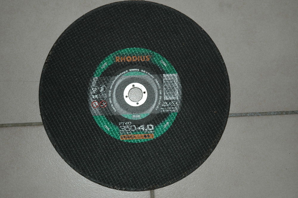  Disques � tron�onner 
16 Castagniers (06)