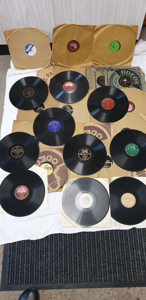 Disques vinyles 78 tours années 30/40/50 30 Écrouves (54)