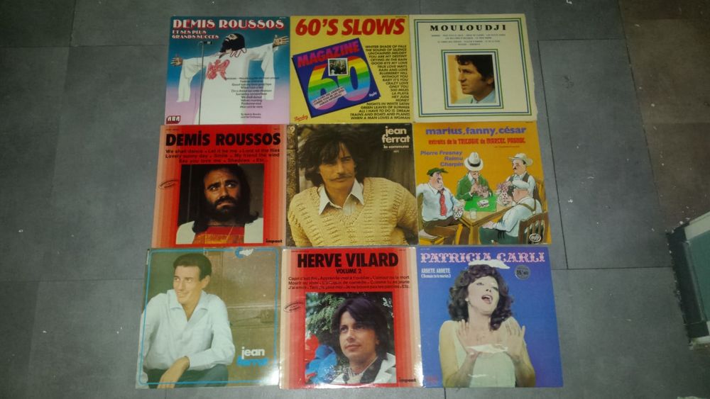 LOT DE 81 DISQUES VINYLES  33T 243 Paris 19 (75)