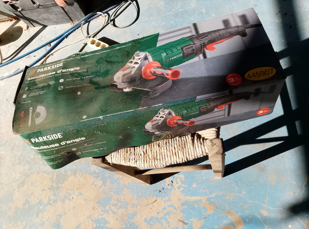 Disqueuse neuve 2000 watts 0 �venos (83)