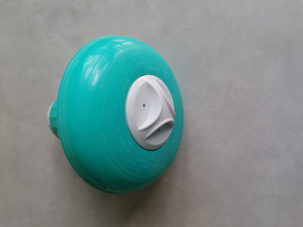 Distributeur flotant de chlore pour piscine 6 Jury (57)