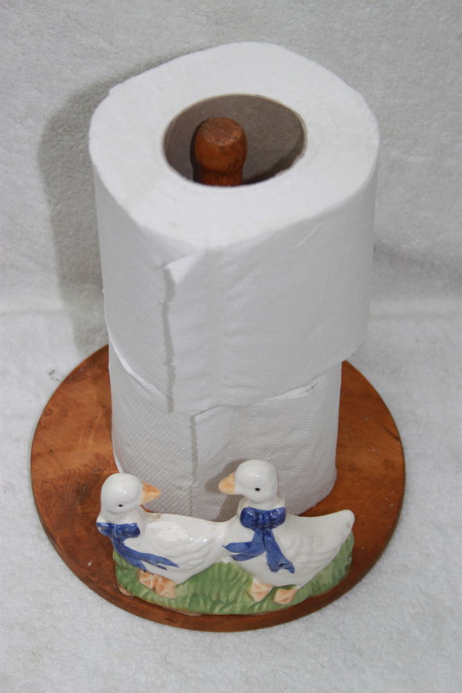 Distributeur papier toilette 1 Montigny-Lencoup (77)