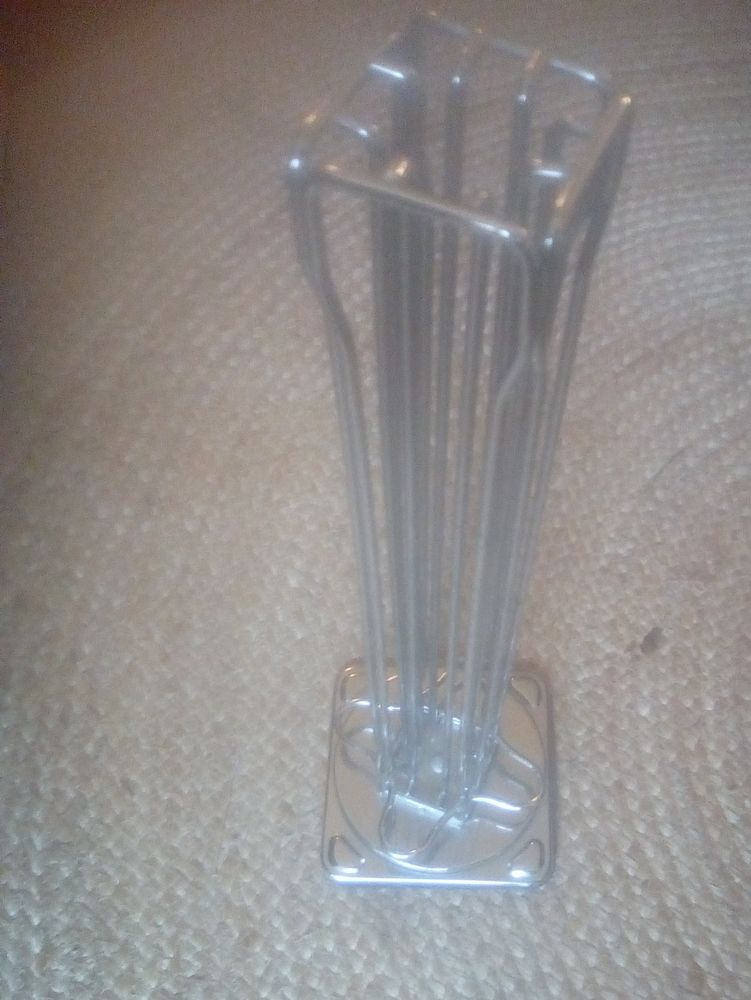 Distributeur rotatif � capsules caf� Nespresso 9 Beauchamp (95)