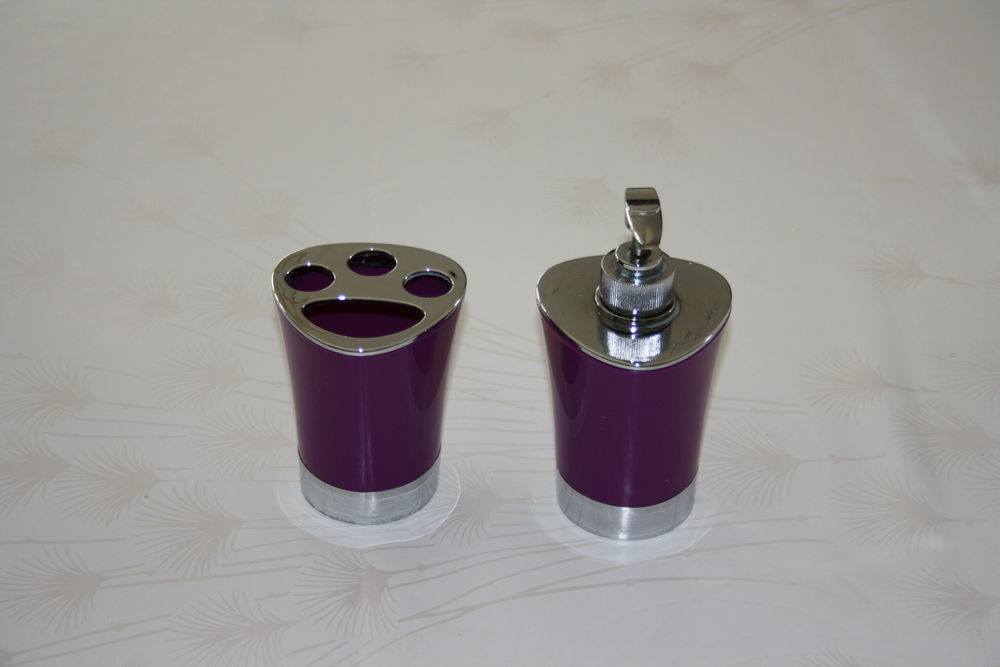 Distributeur a savon 5 Malz�ville (54)