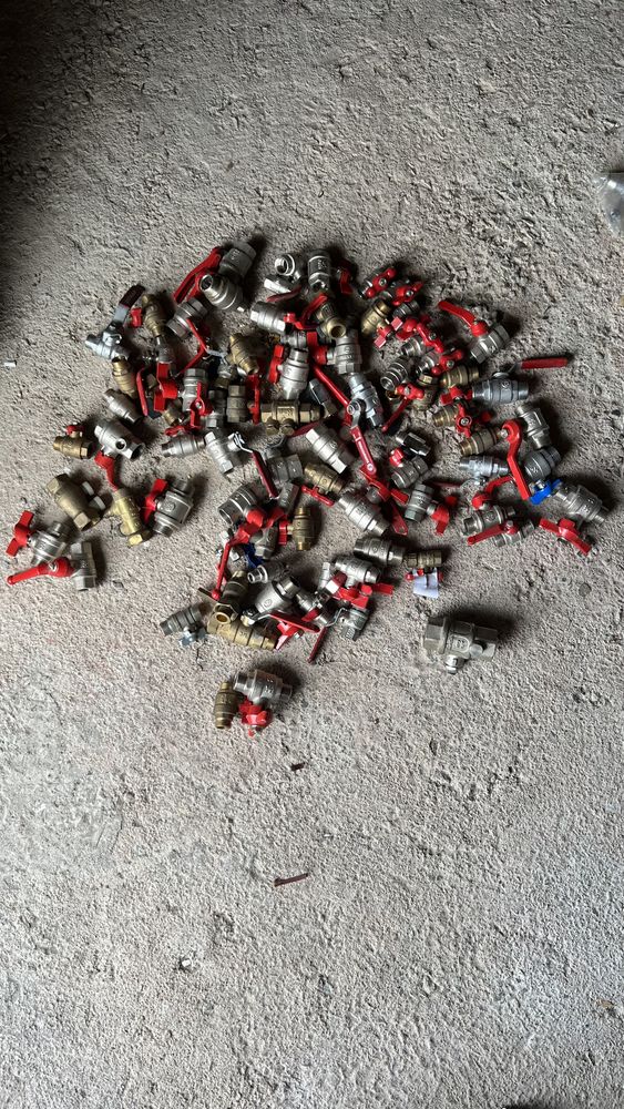 divers accessoires de plomberie 123456 Berric (56)