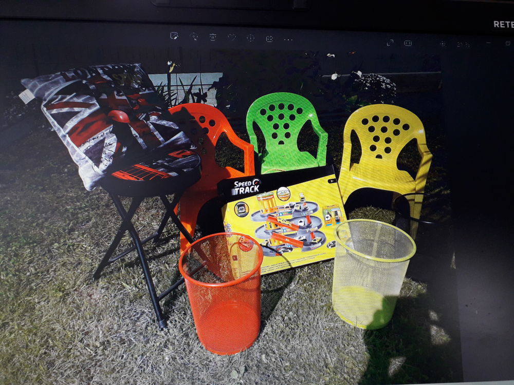 TBE DIVERS ARTICLES P/ENFANTS Ptites chaises, poubelles, etc 10 Saint-Lambert-la-Potherie (49)
