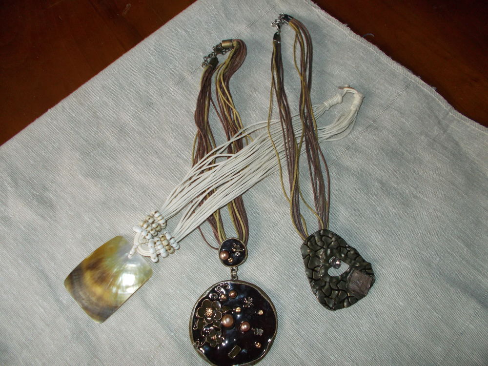 divers colliers 4 Chissey-en-Morvan (71)