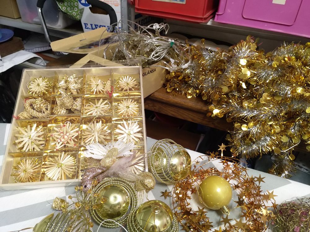 DIVERS DECO OR DE SAPIN 40 Saint-Cyprien (24)