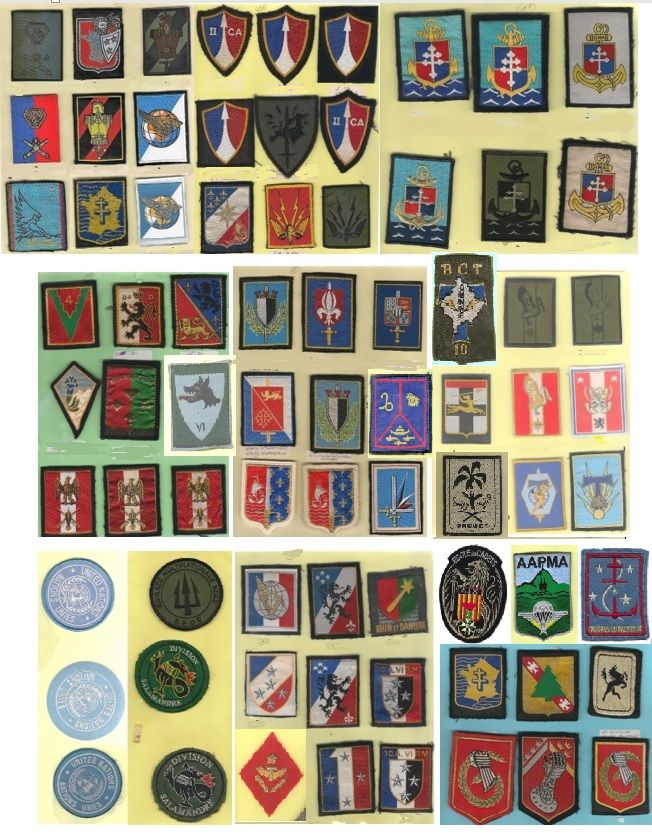 divers �cussons militaires et autres. 1 Leg� (44)