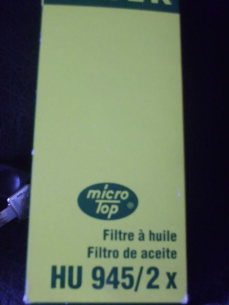 divers filtres neufs pour tracteur de marque FENDT 40 Cantaing-sur-Escaut (59)