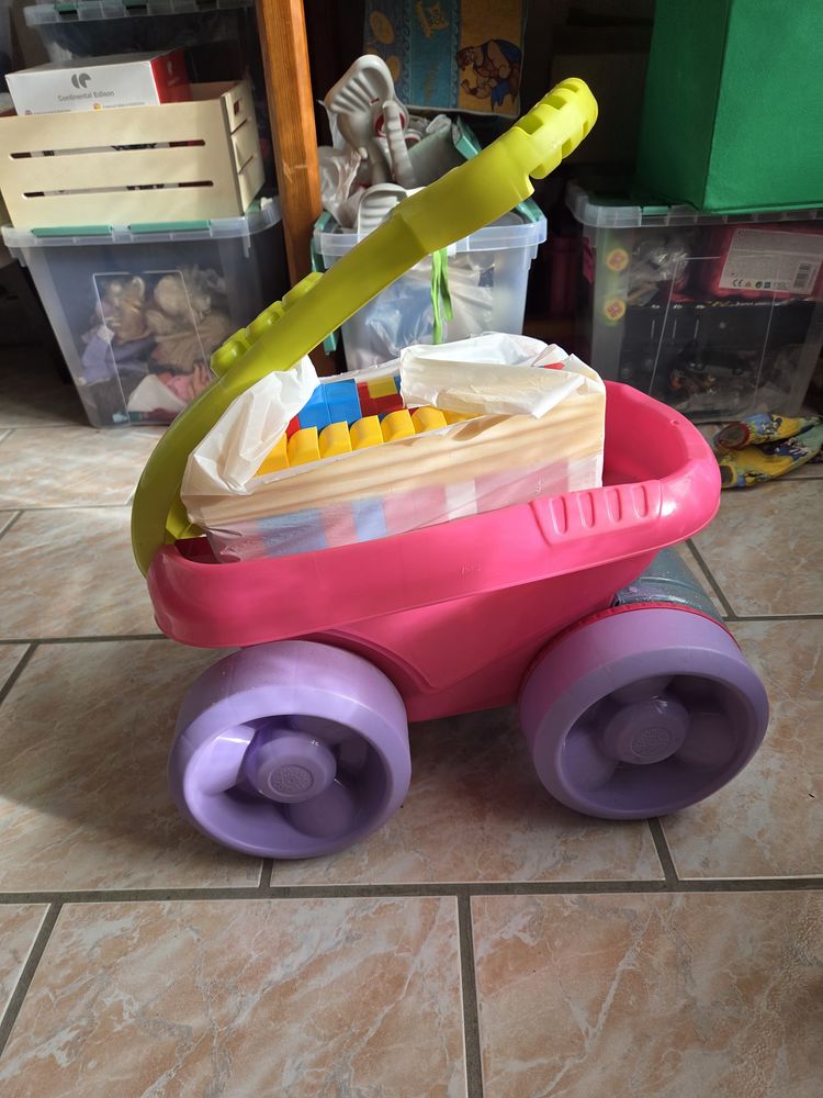 Divers jouets enfants filles o� gar�ons. 5 Sainte-Radegonde (79)