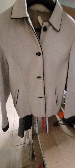 Divers manteaux, doudoune, robes, pull,  chaussures, sacs, 40 Clermont-Ferrand (63)