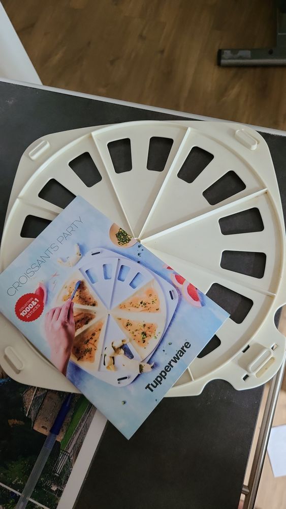 Divers ustensils marque tupperware 20 V�z�nobres (30)