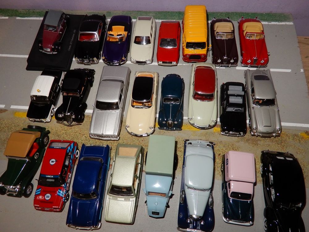 diverses miniatures autos 5 Vandi�res (54)
