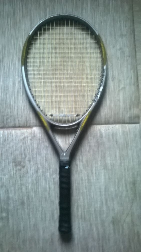 Diverses Raquettes de tennis avec nombreuses balles 15 Neuilly-sur-Seine (92)