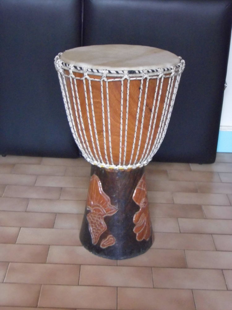 Djembé Pro Percussion africaine. 180 Fleurieu-sur-Saône (69)