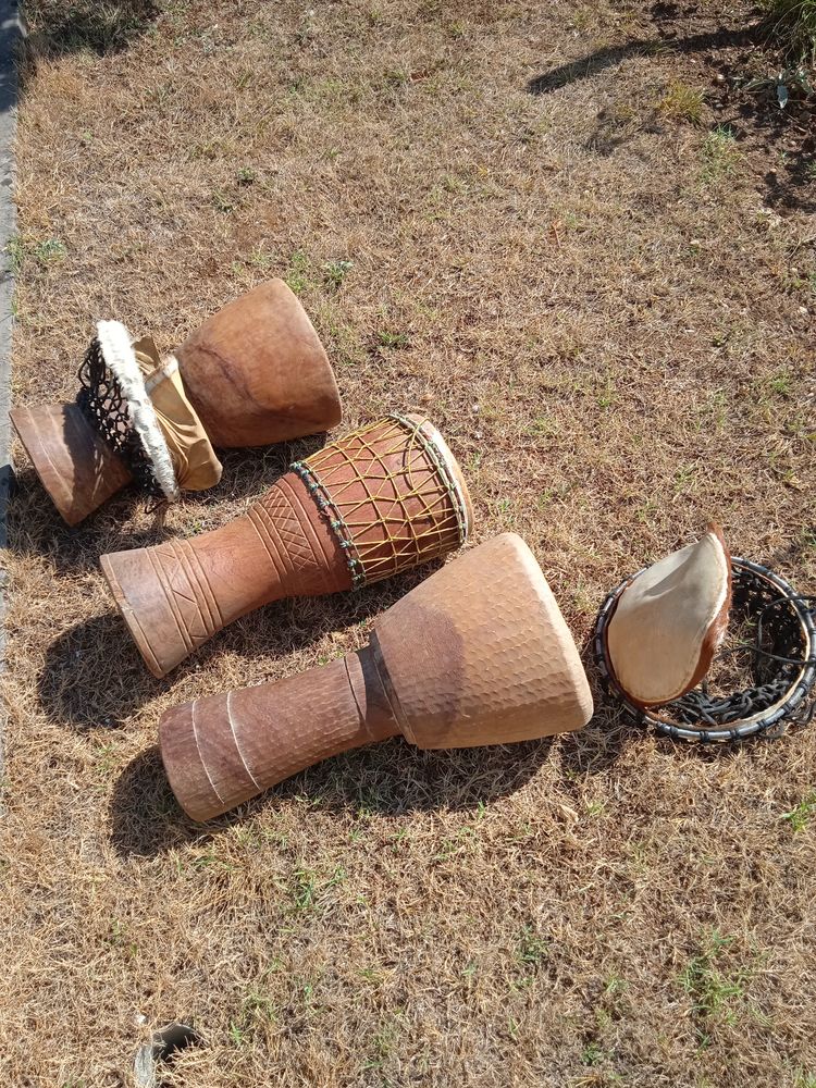 3 djemb�s avec cerceaux et une peau 150 Monsempron-Libos (47)