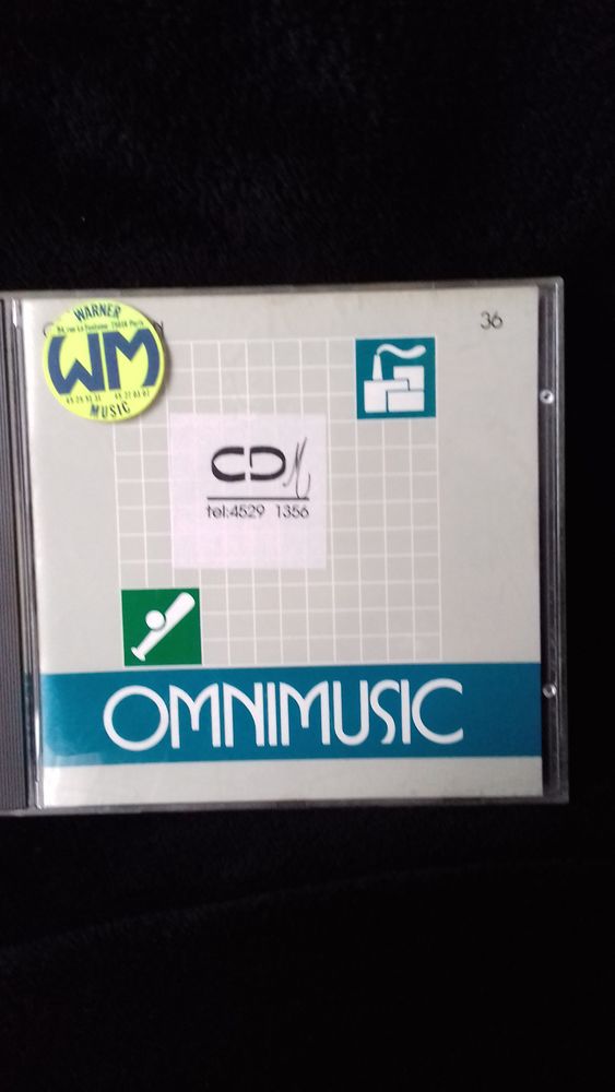 UN CD DE DJINGLES US 2 Brie-Comte-Robert (77)