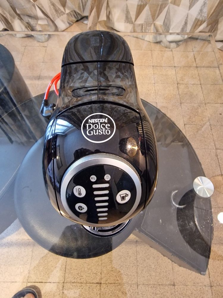 Dolce Gusto Krups YY4445FD GENIO S PLUS 50 Marseille 11 (13)