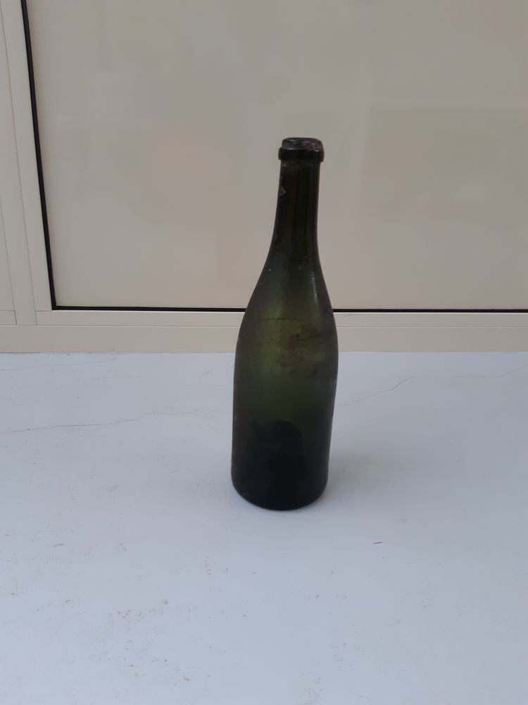 Donne Anciennes Bouteilles Mousseux vides pour r�utilisation 0 Le Vernois (39)