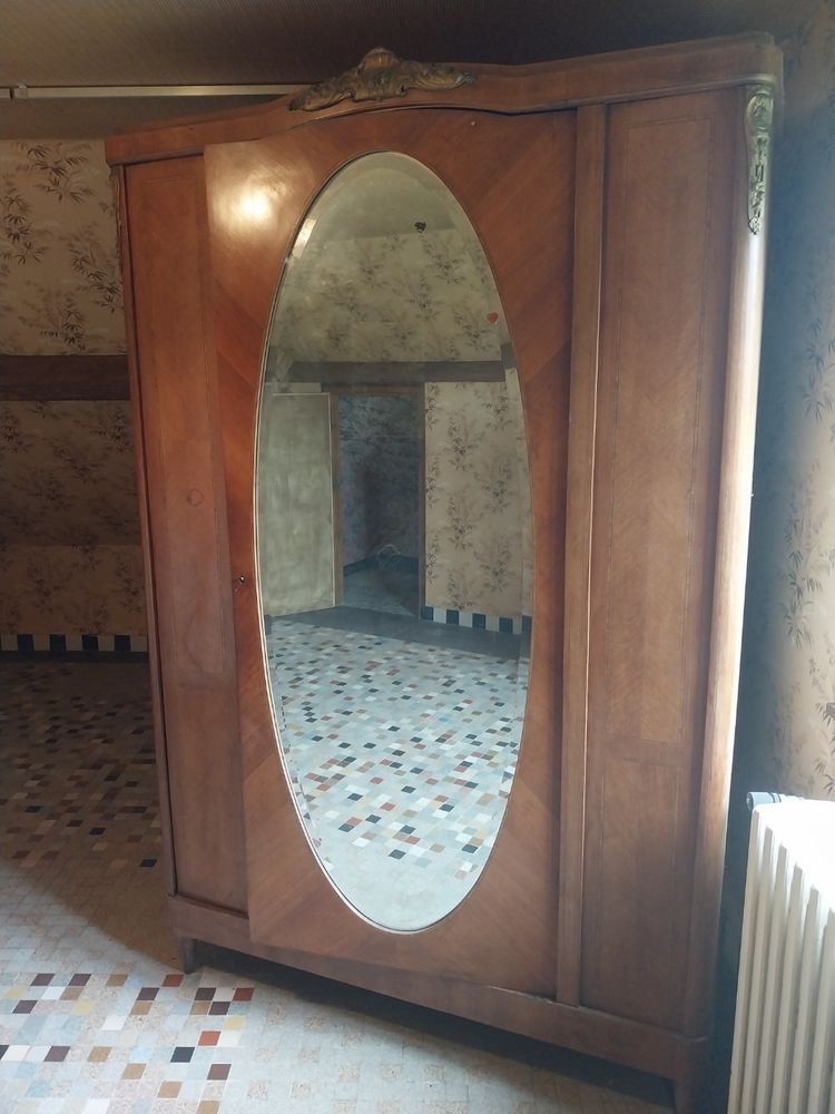 Donne armoire bois normande ancien dans l'etat 0 Montigny-sur-Avre (28)