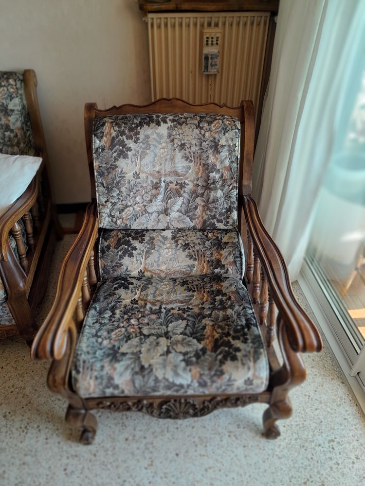 donne fauteuils tissus 0 Toulon (83)