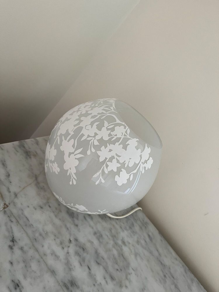 JE DONNE - Lampe boule 0 Charbonni�res-les-Bains (69)