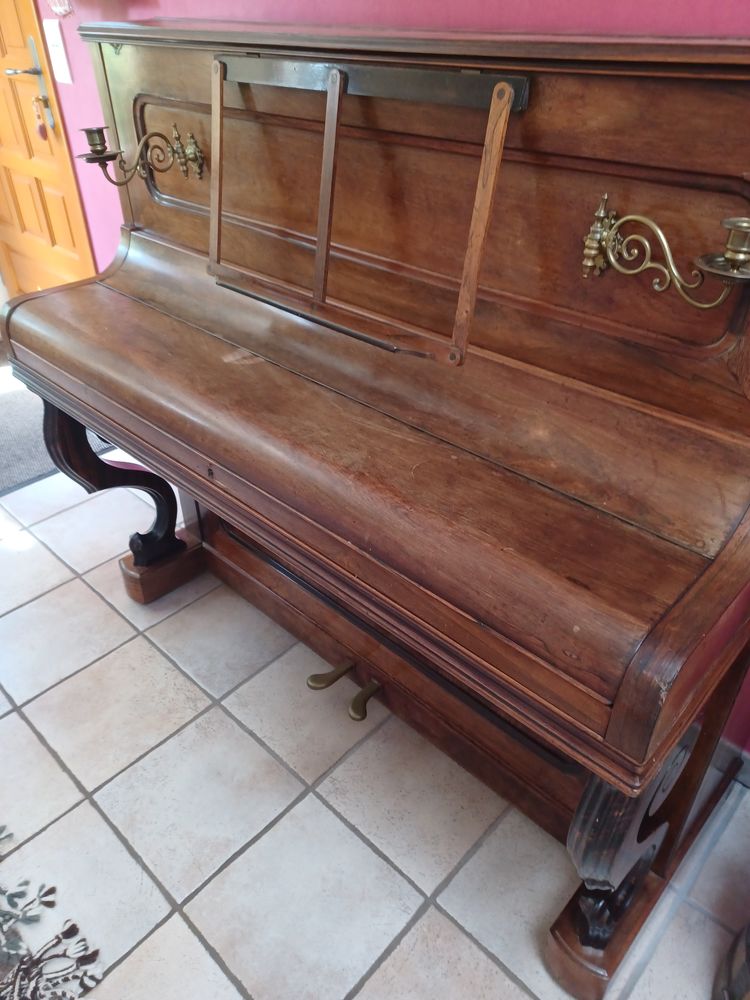 Donne piano droit 0 Merdrignac (22)