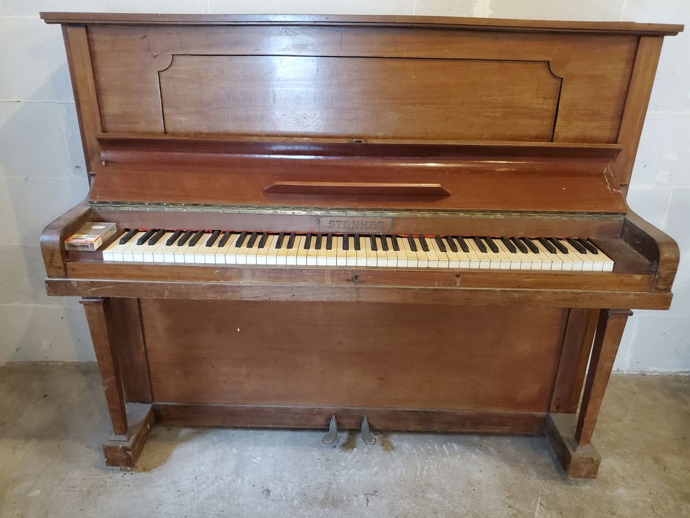 Donne PIANO. 0 Nantes (44)