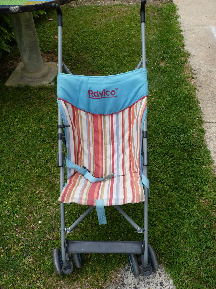 donne poussette enfant 1 Joigny (89)