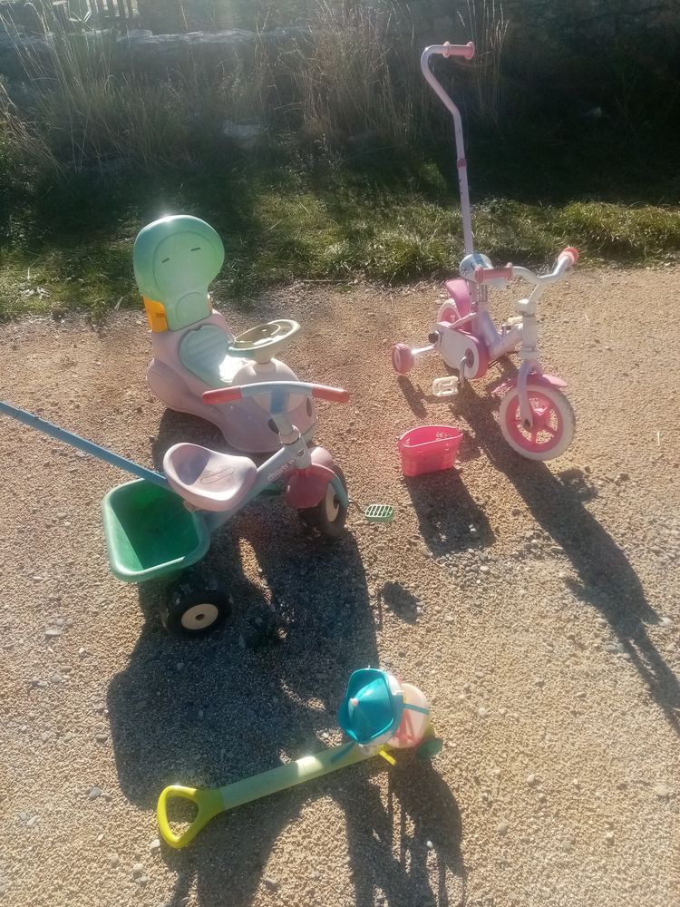 Donne v�lo tricycle trotteur enfant 0 Lardiers (04)