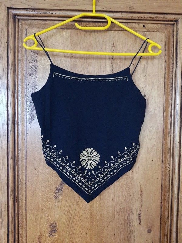 Top dor� et noir neuf taille m soit 38 marque jennyfer devan 6 Viriat (01)