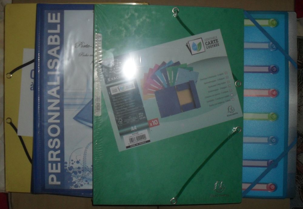 Lot de dossiers NEUFS pour classer ranger des documents. 40 Montreuil (93)