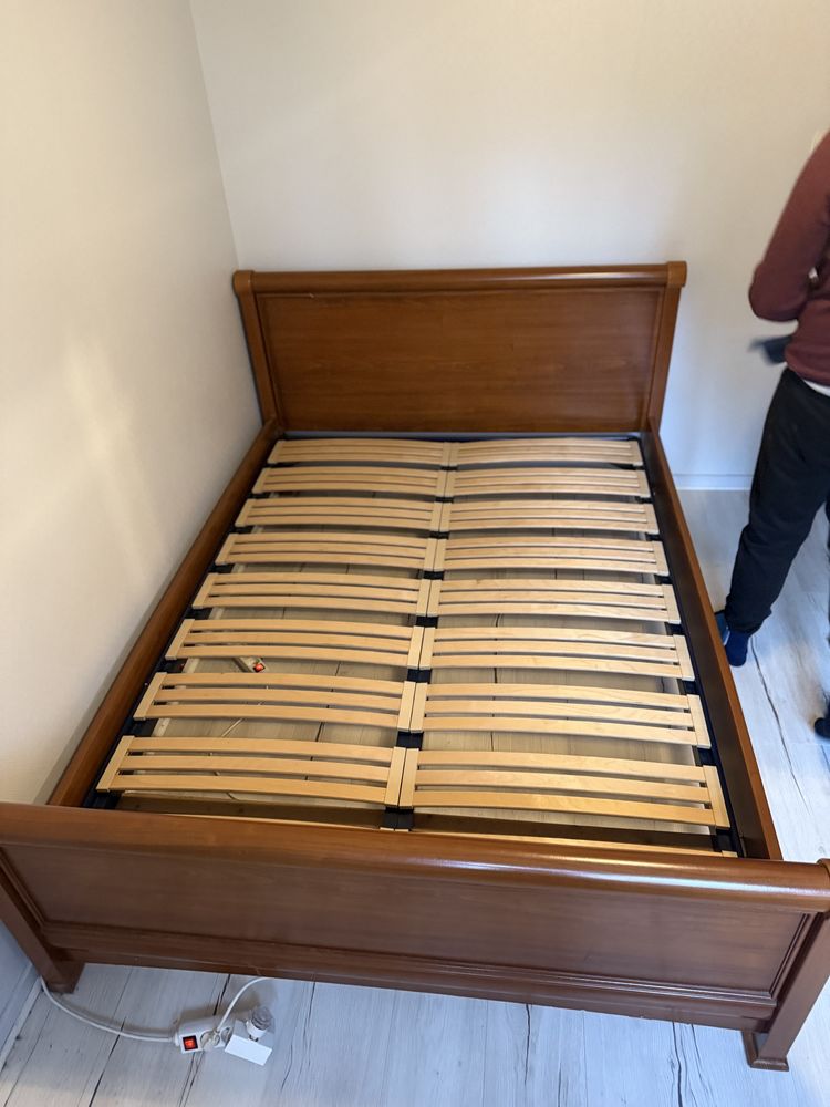 lit double imitation merisier (prix negociable) 160 Dole (39)