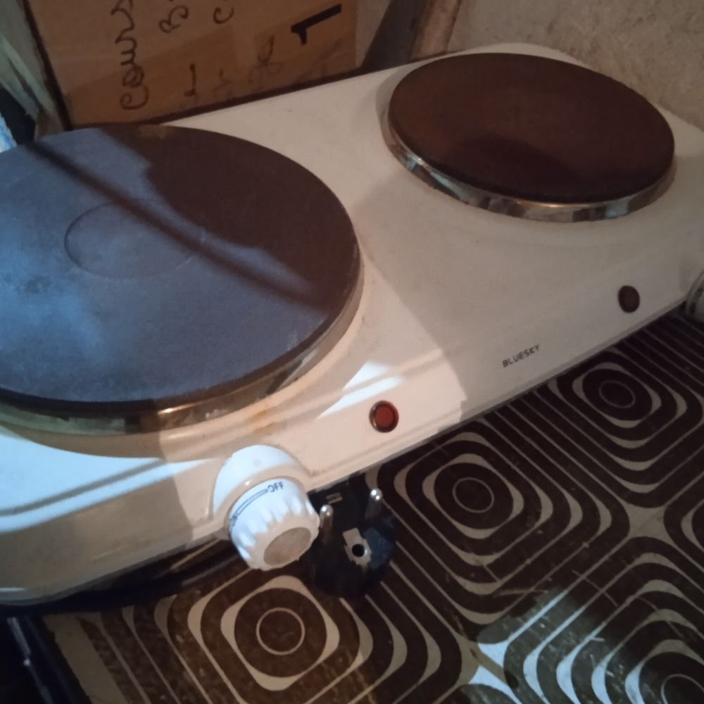 double plaque de cuisson marque bluesky tr�s bon �tat 18 Chanas (38)