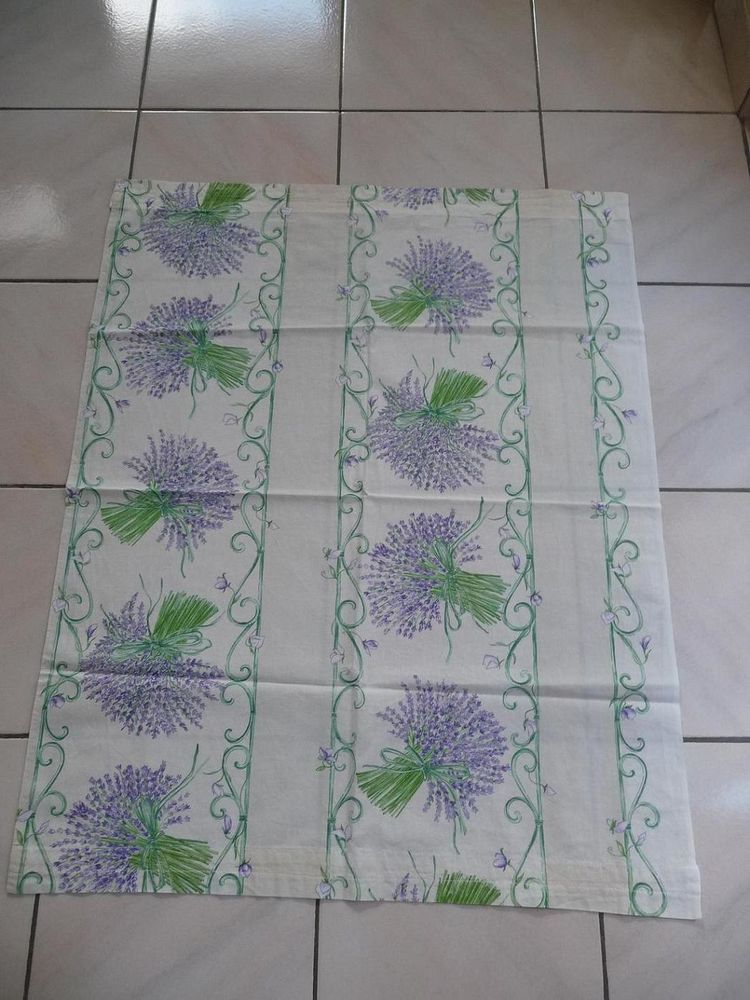 2 double rideaux motifs lavande - Neufs 25 Celles-sur-Belle (79)