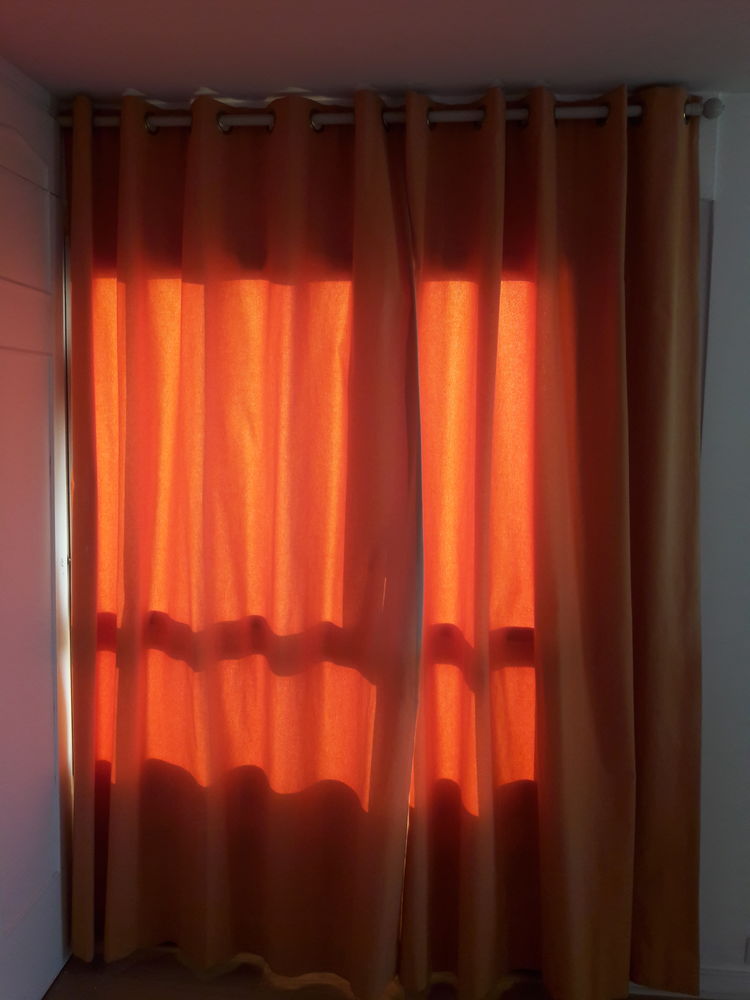 Double rideaux occultants � oeillets (10 oeillets/rideau) 45 Paris 13 (75)