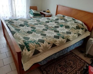 Lit double sommier + matelas 140 CM X 190 CM bon �tat 50 Auribeau-sur-Siagne (06)