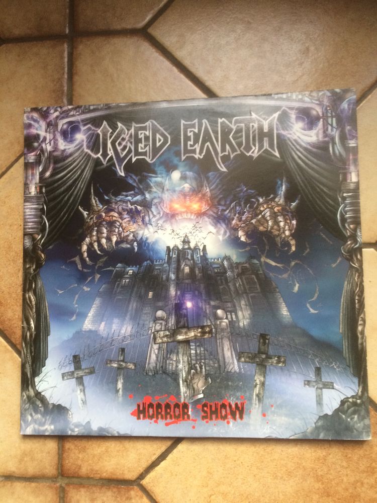 Double vinyls ICED EARTH vinyls de couleur 60 Neuves-Maisons (54)