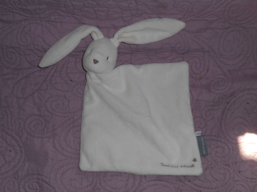 Doudou Sergent Major lapin �cru losange 2 Montrevault (49)