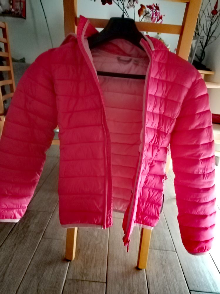 Doudoune chaude et l�g�re fille okaidi 10 Bischwiller (67)