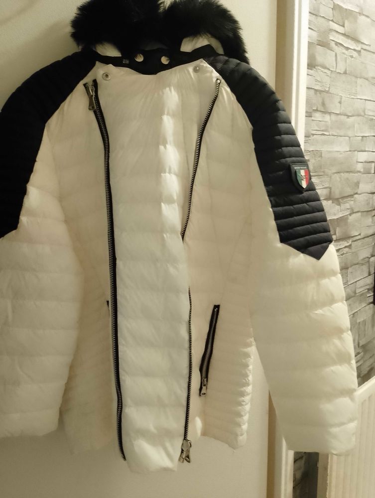 doudoune femme blanche et noire a capuche 40 Vitr� (35)