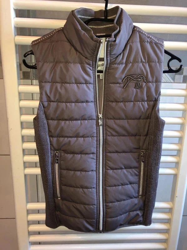 Doudoune  P�n�lope Leprevost taille XS neuve � 65 euros 65 Montr�al (32)