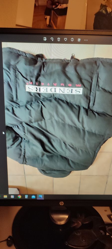 2 doudounes noir de marque 35 Tournan-en-Brie (77)