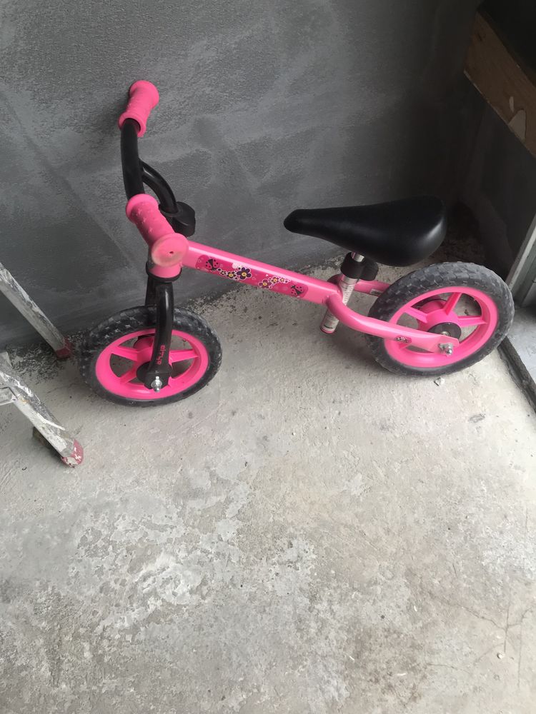 Draisienne rose 10 Chelles (77)