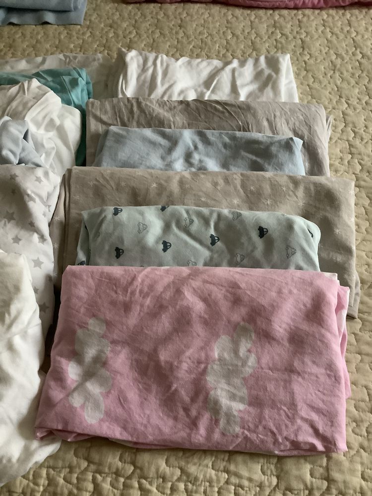 lot de draps pour lit bébé standard 20 Suresnes (92)