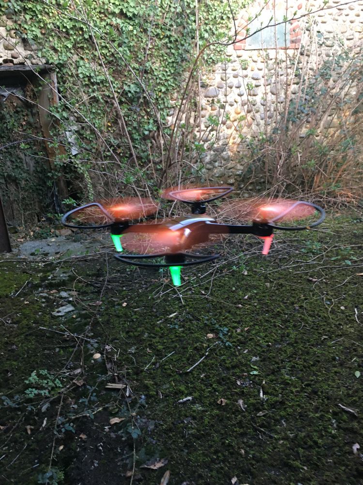 DRONE L�GER 110 Pau (64)