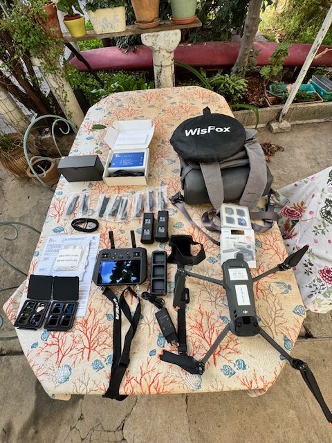 Drone DJI 
MAVIC 3 CINE PREMIUM COMBO 2850 Toulon (83)